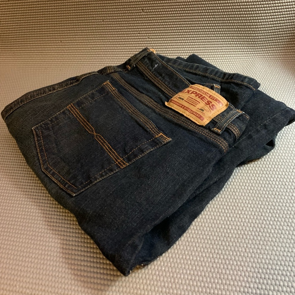 Express Precision Fit Denim Blue Jeans 11/12R